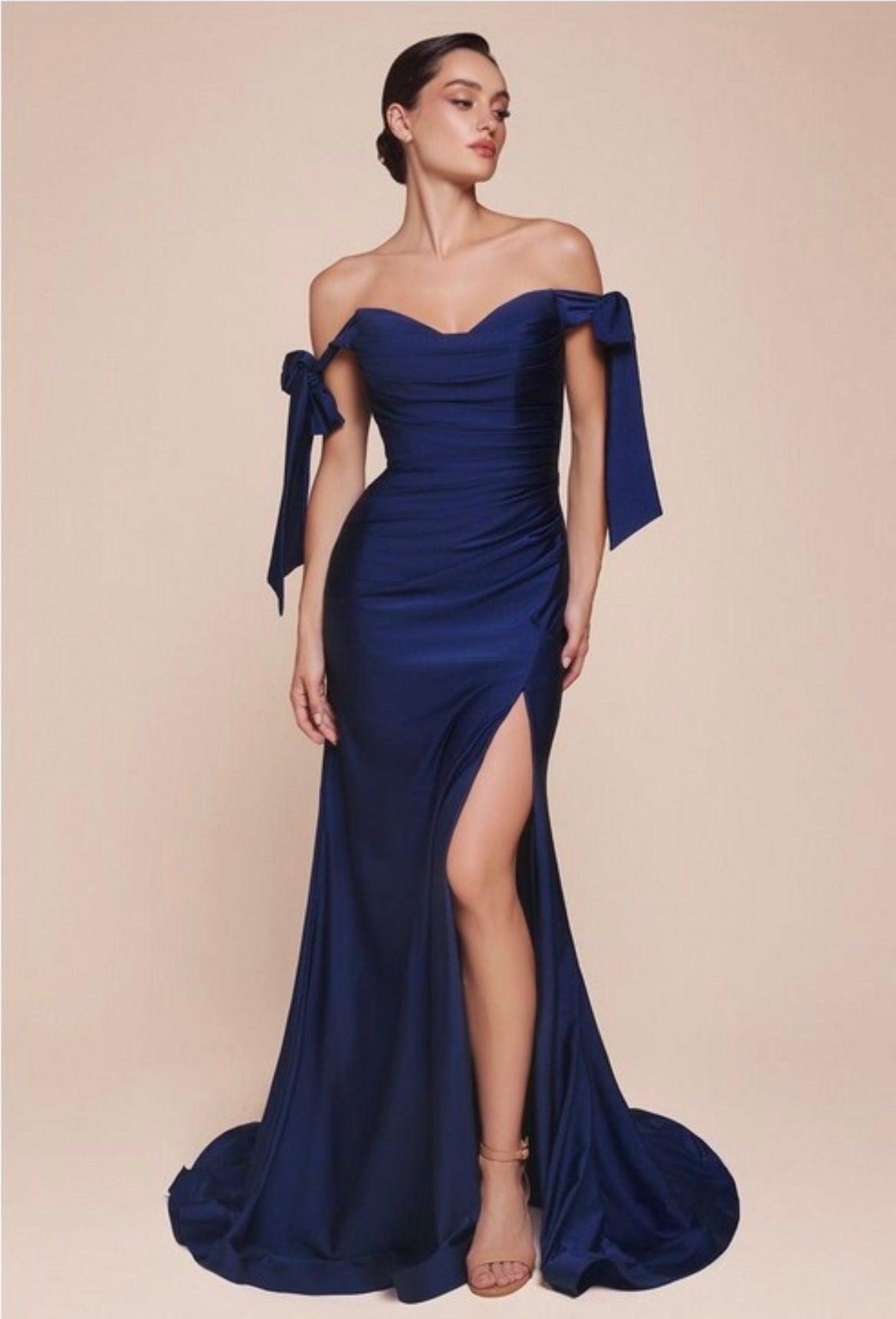 LA CD943+ Belle Gown