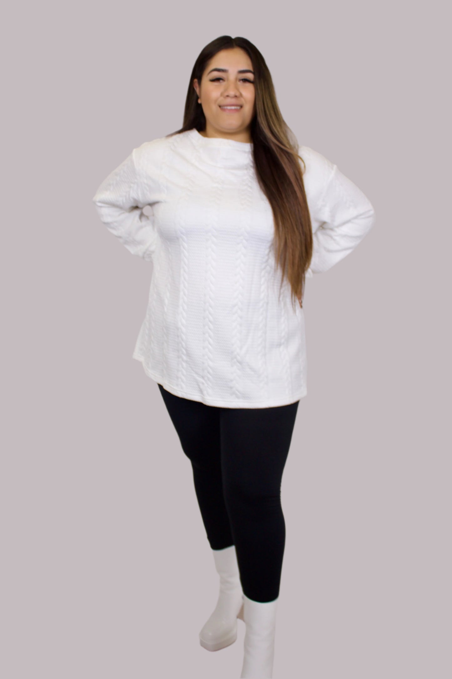 PLUS KNITTED WHITE OVERSIZED SWEATER