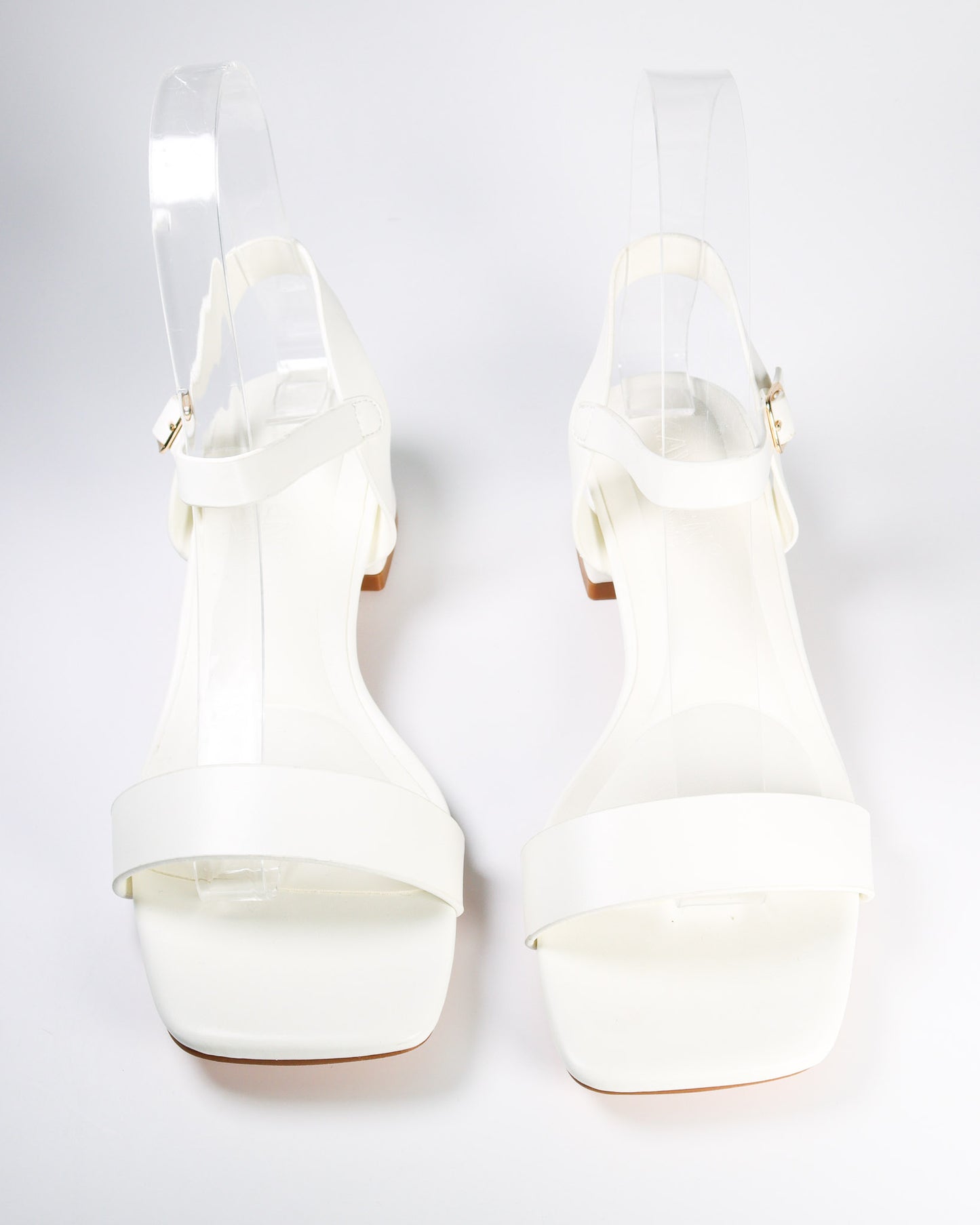 Nasus-5 Square Toe Short Block Heel